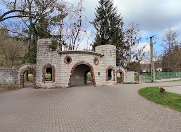 hungary/veszprem/attraction/regi-vidampark-bejarat