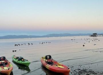 california/tahoe-city/attraction/tahoe-city-kayak-and-paddleboard-shop