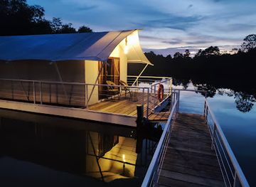 indonesia/riau-islands/attraction/d-bamboo-kamp