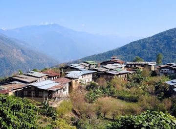 bhutan/pemagatshel/attraction/nabji-lhakhang
