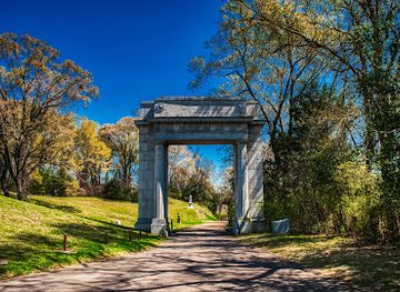 mississippi/vicksburg/attraction/memorial-arch