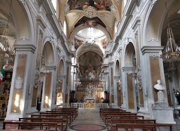 italy/catania/attraction/basilica-della-collegiata