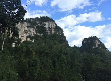philippines/northern-mindanao/attraction/bluewater-cave