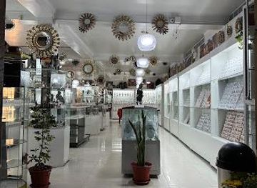 peru/lares-trek/attraction/joyeria-luz-del-carmen-pisaq