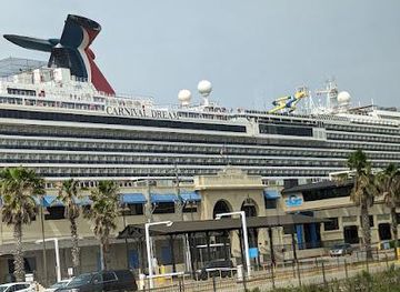 texas/galveston/attraction/port-of-galveston