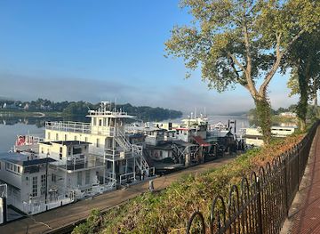 ohio/marietta/attraction/ohio-river-sternwheeler-festival