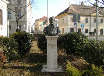 hungary/sopron-wine-region/attraction/lovag-komali-flandorffer-ignac-szobor