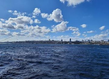 turkiye/istanbul/attraction/uskudar-vapur-iskelesi