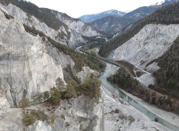 switzerland/graubunden/attraction/tuora-aussichtspunkt