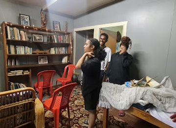 papua-new-guinea/madang-province/attraction/sir-ignatius-kilage-and-lady-kilage-residence-and-grave