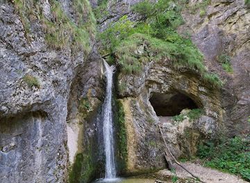 romania/bihor-mountains/attraction/boga-s-valley