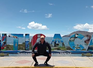 peru/puno-region/attraction/lago-titicaca