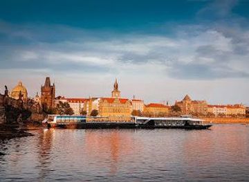 czechia/prague/attraction/prague-boats