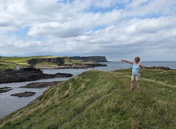 ireland/causeway-coastal-route/attraction/dunseverick-surf