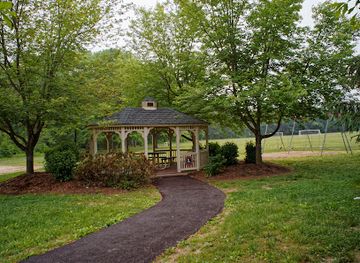 pennsylvania/upper-delaware-valley/attraction/molasses-creek-park