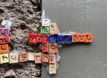 armenia/arpi-lake/attraction/yurik-vardanyan-monument