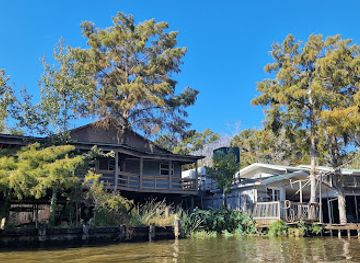 louisiana/plantation-country/attraction/honey-island-swamp-tours