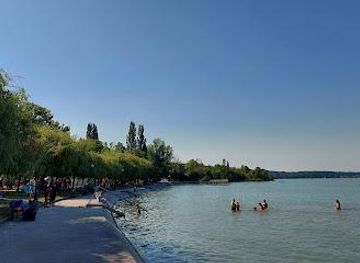 hungary/szekesfehervar/attraction/balatonakarattya