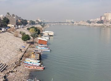 iraq/baghdad/attraction/alshawakah-dafaf-nahr-dijlah