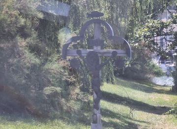 hungary/lake-balaton/attraction/galambszigeti-kereszt