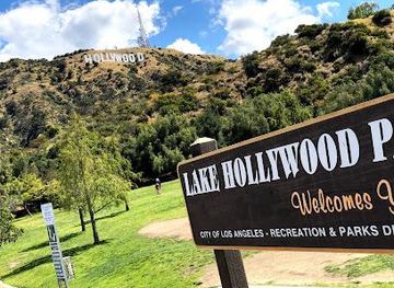 california/inglewood/attraction/lake-hollywood-park