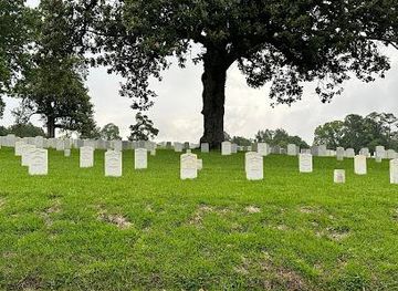 mississippi/natchez/attraction/natchez-national-cemetery