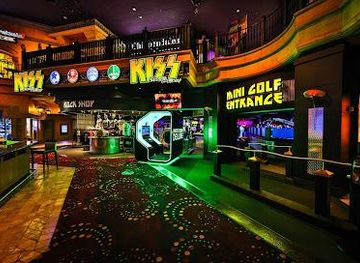 kentucky/henderson/attraction/kiss-world-featuring-kiss-mini-golf-and-kiss-world-museum