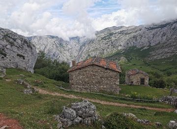 spain/picos-de-europa/attraction/naranjo-de-bulnes