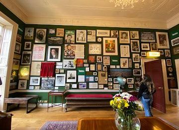 ireland/drogheda/attraction/the-little-museum-of-dublin