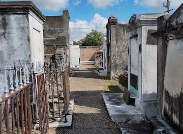 louisiana/slidell/attraction/st-louis-cemetery-no-1