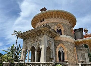 portugal/cascais/attraction/park-and-palace-of-monserrate