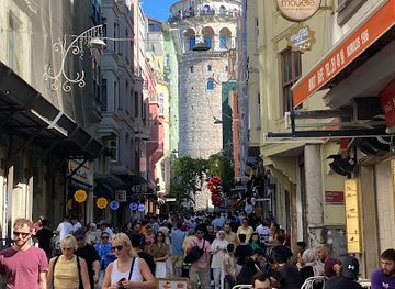 turkiye/istanbul/taksim/attraction/tugba-fiki-mosque-near-galata-tower