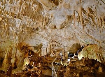 greece/ioannina/attraction/anemotrypa-stalactite-cave