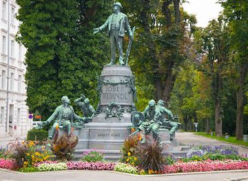 austria/upper-austria/attraction/josef-werndl-monument