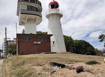 australia/sunshine-coast/attraction/caloundra-lighthouses
