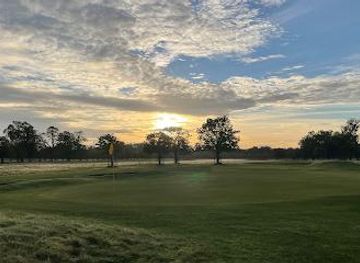 united-kingdom/london/attraction/hampton-court-palace-golf-club