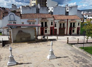colombia/tunja/attraction/paredon-de-los-martires