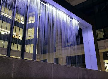 utah/provo/grandview-hill/attraction/provo-city-hall-fountain