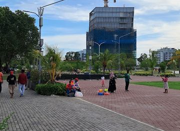 maldives/hulhumale/attraction/dhovemi-gardens