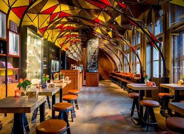 belgium/ostend-bruges-international-airport/attraction/duvelorium-belgian-beer-bar