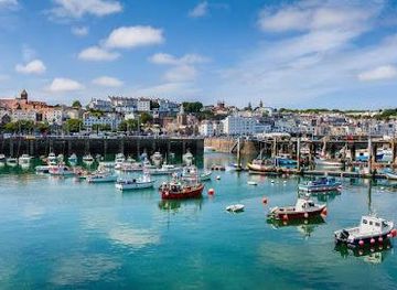 guernsey/st-anne/attraction/st-peter-port-harbour