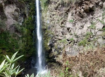 peru/colca-canyon/attraction/catarata-de-huasil