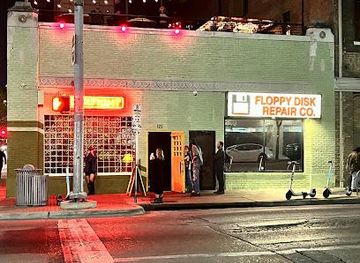 texas/austin/attraction/floppy-disk-repair-co