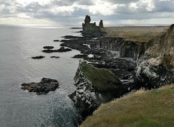 iceland/olafsvik/attraction/londrangar-view-point