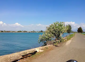 Pantai Alue Naga