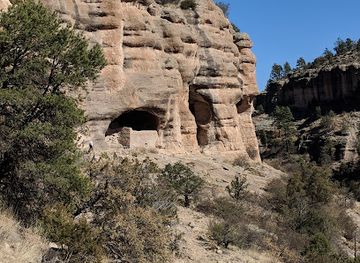 new-mexico/bandelier-national-monument/attraction/gila-cliff-dwellings-national-monument