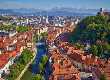 slovenia/posavje/attraction/smartinska-park