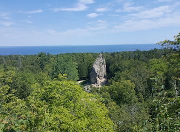 michigan/mackinac-island/attraction/sugar-loaf