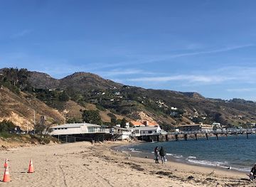 california/los-angeles/malibu/attraction/surfrider-beach