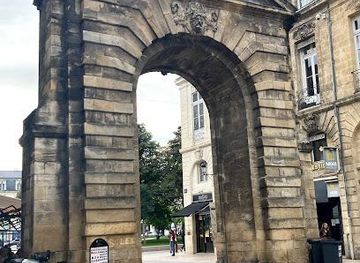 france/bordeaux/attraction/porte-dijeaux